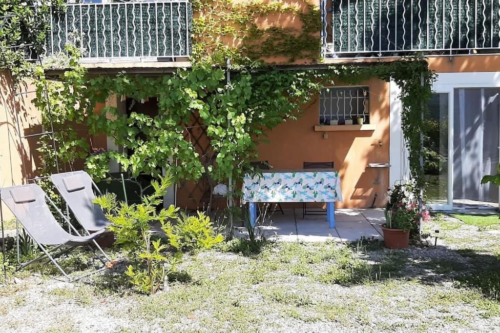 압트 T.Belle Vue Panoramique Au Coeur Du Luberon 40M2 + Pergola . Jardin. P 아파트 외부 사진