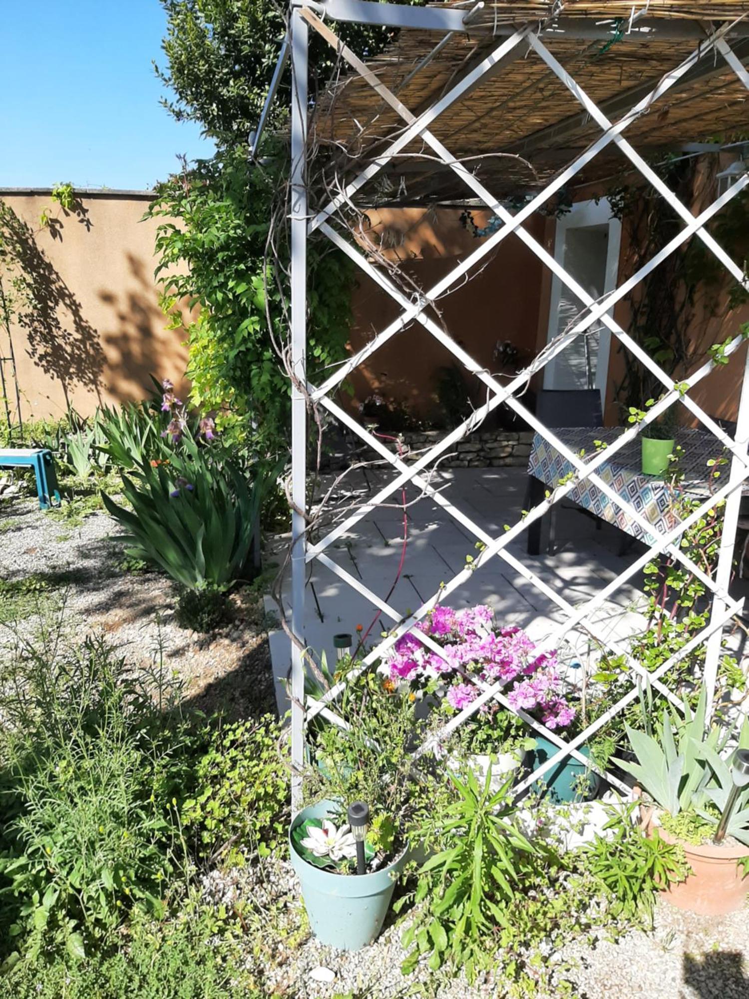압트 T.Belle Vue Panoramique Au Coeur Du Luberon 40M2 + Pergola . Jardin. P 아파트 외부 사진